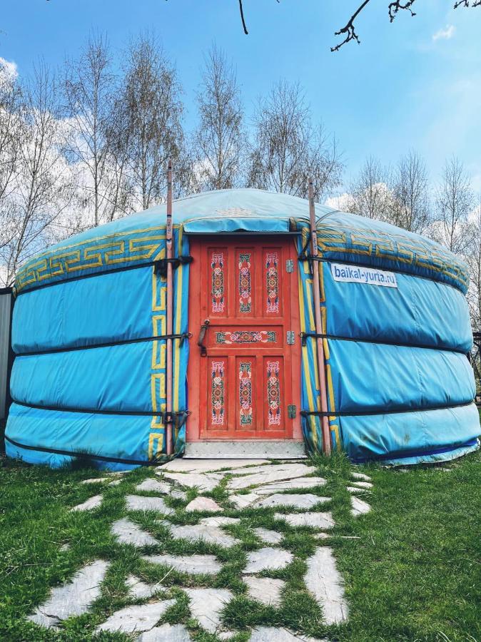 Caloroczne Jurty Mongolskie - "Domy Slonca" โควอตสโก ภายนอก รูปภาพ